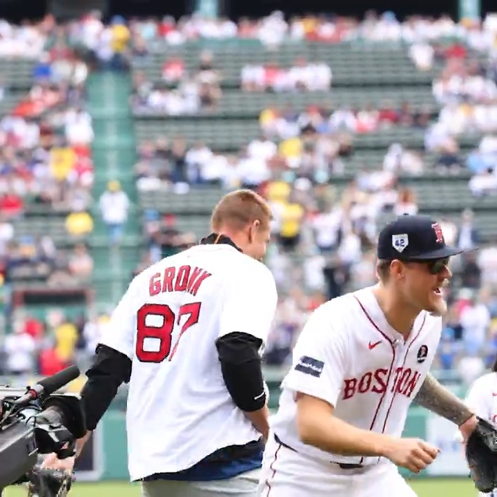 Wouldn't expect anything less from Gronk.