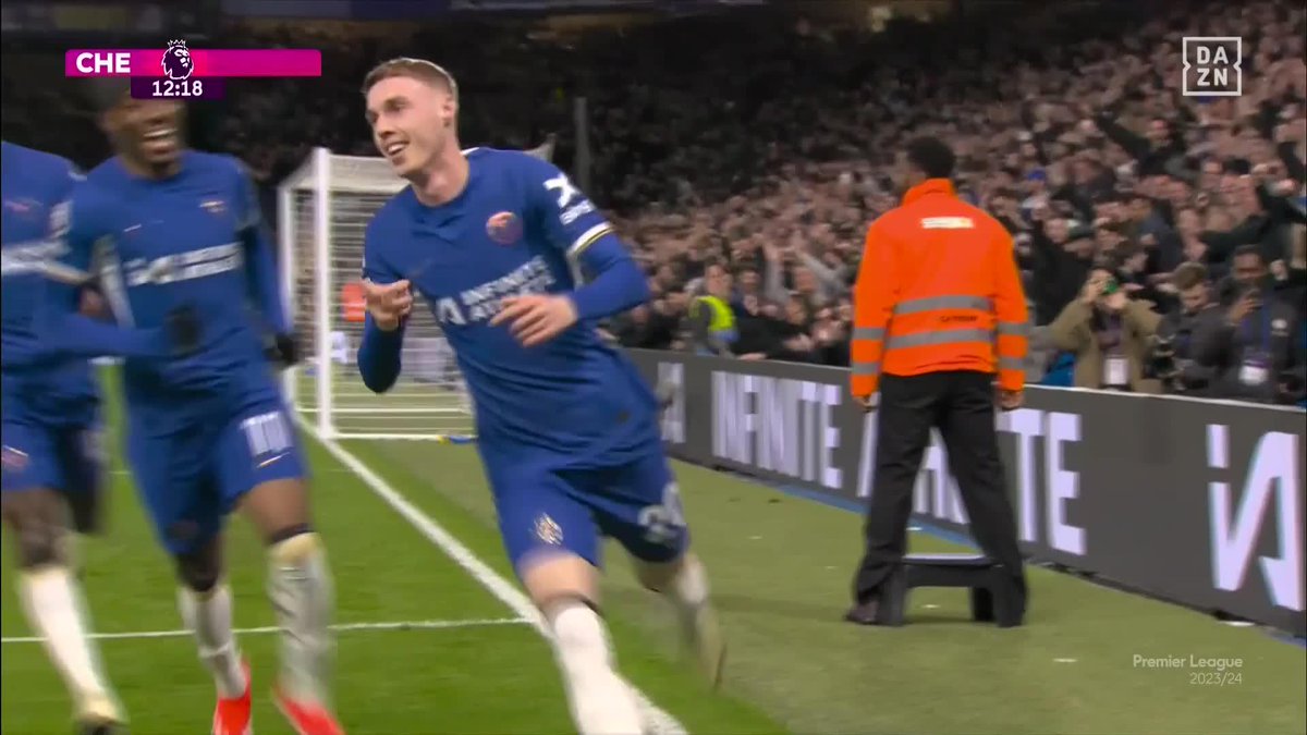 El caño ✅ La dejada de tacón ✅ El pase a la red ✅ COLE PALMER ES ESCANDALOSAMENTE BUENO 😍😍😍 #PremierLeagueDAZN ⚽️🏴