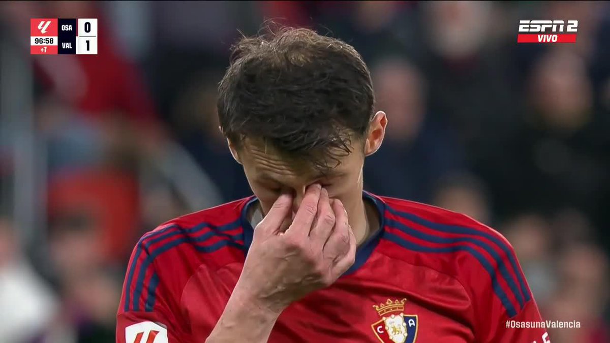 Este penal de Budimir es realmente insólito.