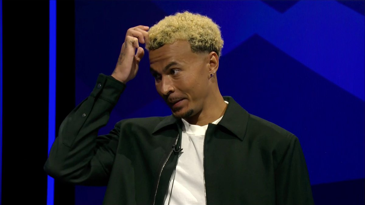 "For me, this is them showing their age..." Jamie Carragher and Dele share their views on Chelsea's penalty incident between Palmer, Jackson and Madueke 😨✋