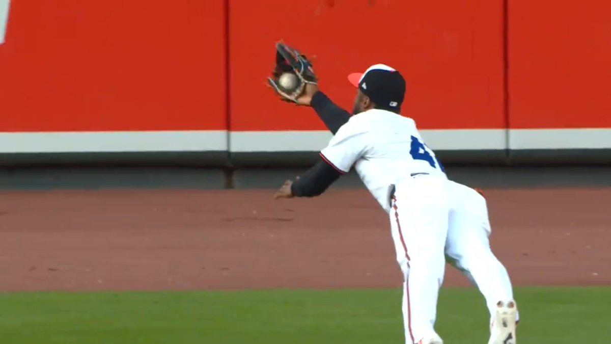 That No. 42 can FLY! #Jackie42