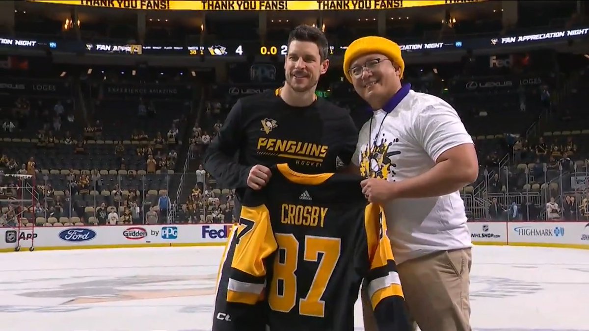 *bows down to Sidney Crosby* Relatable.