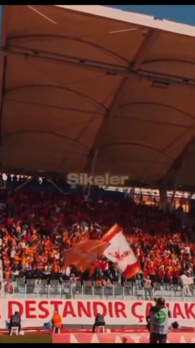 Günaydınlar Şampiyonluk modunu açmış büyük Galatasaray taraftarına Penaltı,Kırmızı Kart jokerleriyle haram puan almadan adım adım hedefe !!!