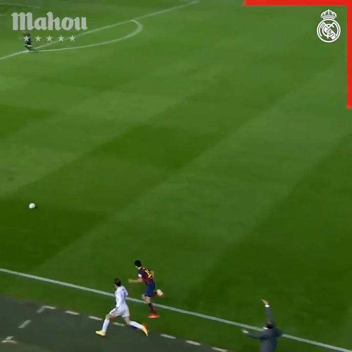 10 years later and some say Marc Bartra is still chasing Gareth Bale for his Copa del Rey-winning goal 👋 (via Real Madrid C.F. 🇬🇧🇺🇸)