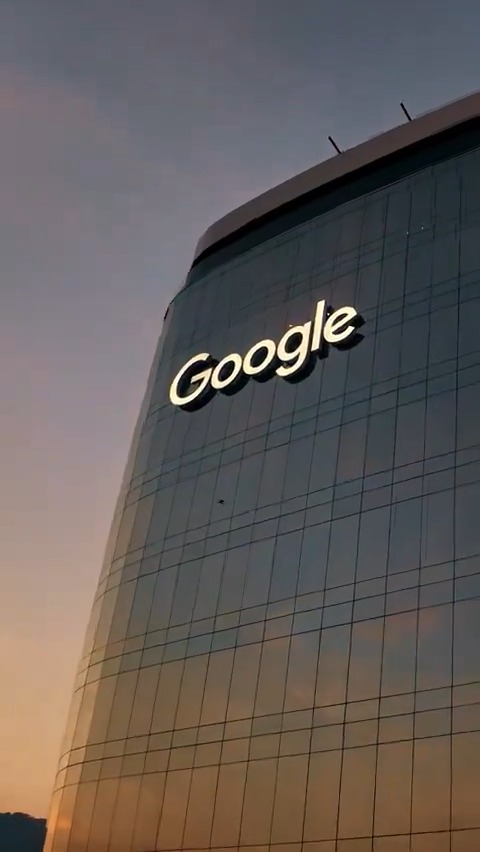 .Google inaugurates its offices in El Salvador 🇸🇻 Google inaugura sus oficinas en El Salvador 🇸🇻