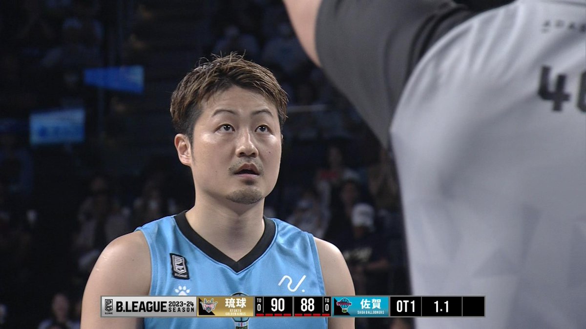 #狩野祐介 とんでもない強心臓!! 3ショットすべてを沈め勝負はOT2へ💥 🏀#Bリーグ B1第33節｜GAME1 #琉球ゴールデンキングス 🆚 #佐賀バルーナーズ ▶視聴はコチラ #バスケットLIVE ライブ/見逃し配信中📡 【公式】佐賀バルーナーズ 🏀