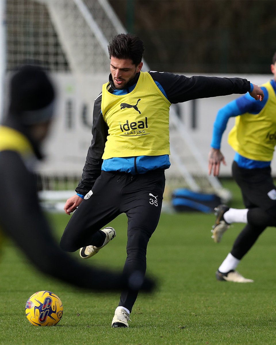 Take a peek behind the scenes as we prepare to face the Foxes. 👀🎥