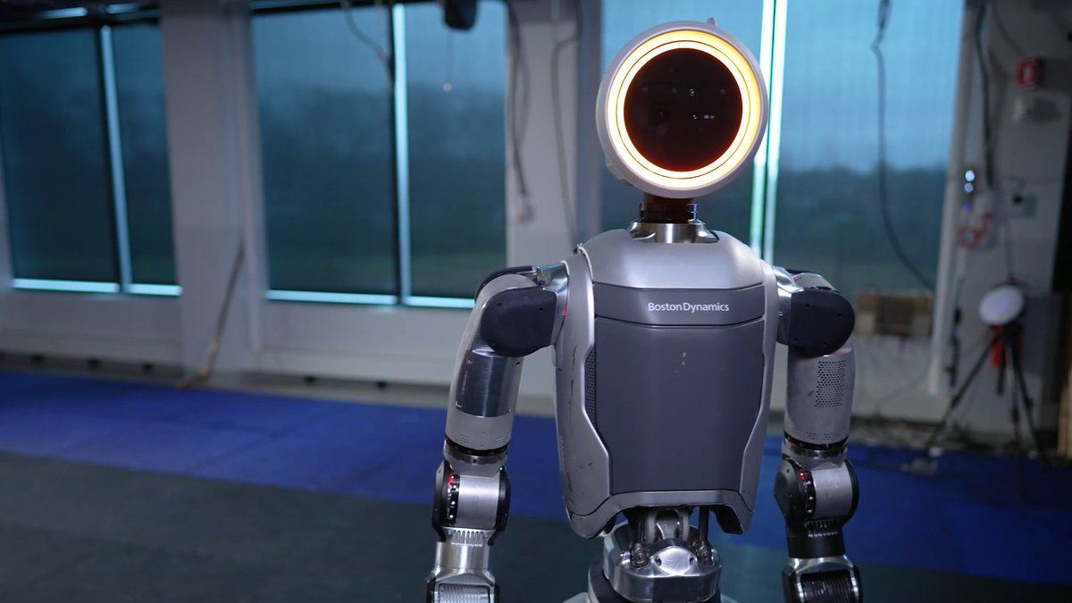Boston Dynamics just revealed its new generation of Atlas robot. This is absolutely incredible.