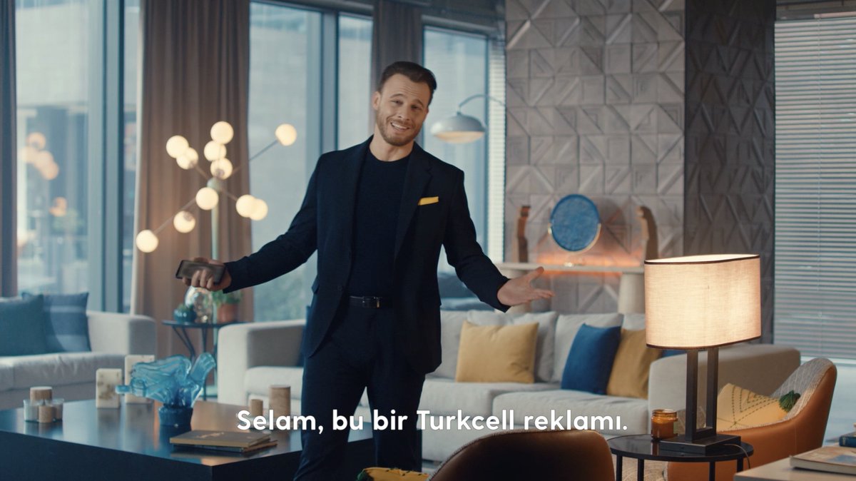 Tam 30 yıldır hayatımızı kolaylaştıran teknolojiler de, o teknolojileri kullananlar da #TurkcellleÇalışıyor. 💛 30. yılımız kutlu olsun! 🎉
