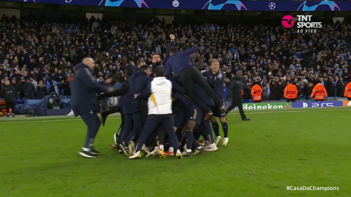 NUNCA DUVIDE DO REAL MADRID! ⚪🇪🇸 OS MERENGUES DERRUBARAM O MANCHESTER CITY NO ETIHAD STADIUM! 🔥 #CasaDaChampions