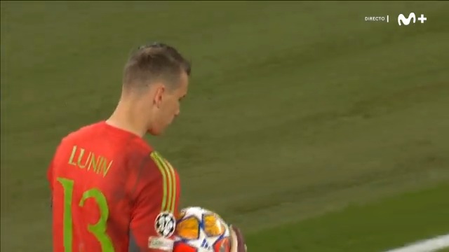 📚 𝒎𝒆𝒓𝒆𝒄𝒆𝒓: 1. Dicho de una persona: Hacerse digna de premio. Ej: Andrey Lunin #UCL #LaCasaDelFútbol