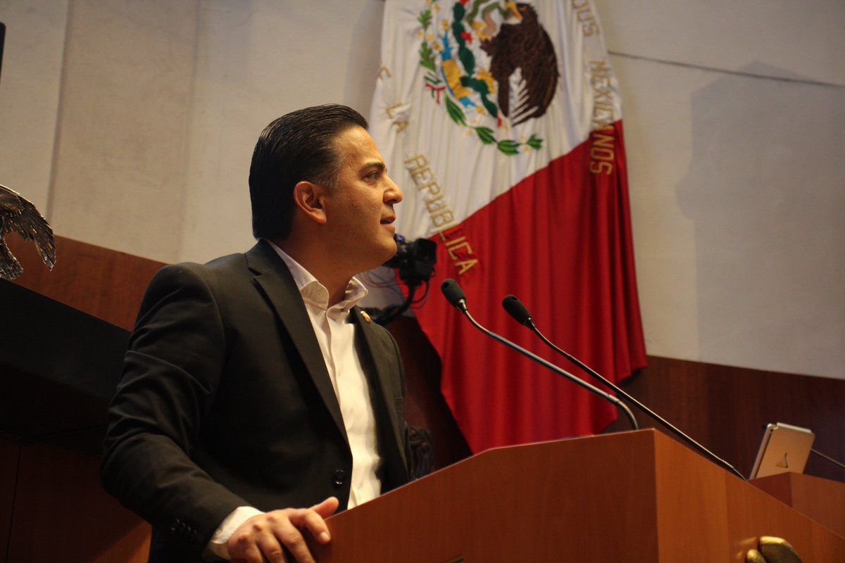 Estamos ante una de las reformas más negativas que ha aprobado el Senado en 6 años, una reforma para limitar el Amparo. Hoy tienes un derecho de defensa y Morena te lo quiere quitar. Muy lamentable. Aquí lo explico 👇
