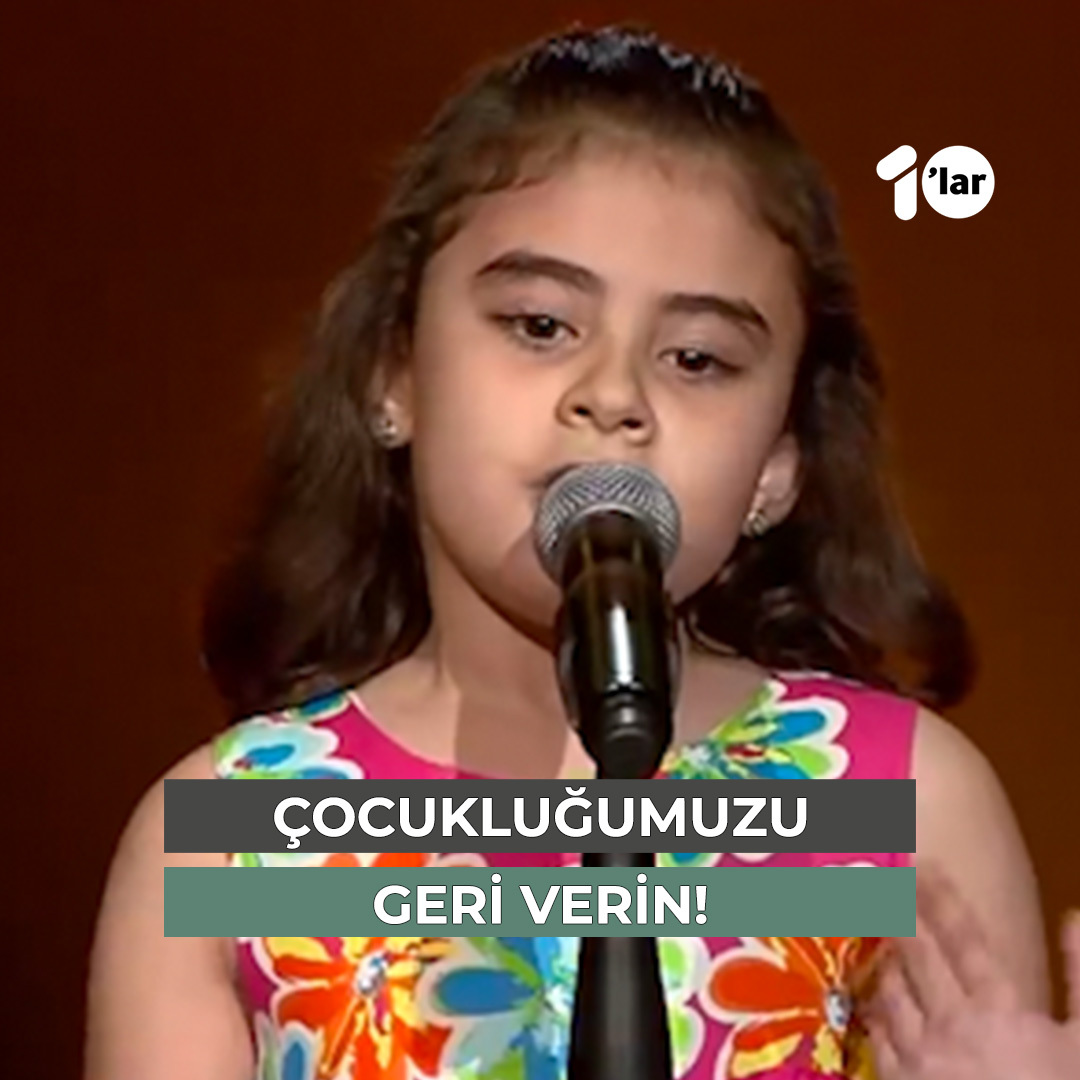 Şu gülden kefiyeyi doladık boynumuza.. Ölen bütün mazlum çocukların sesiyle söylüyor sanki .. Ağladım 🇵🇸🇵🇸🇵🇸