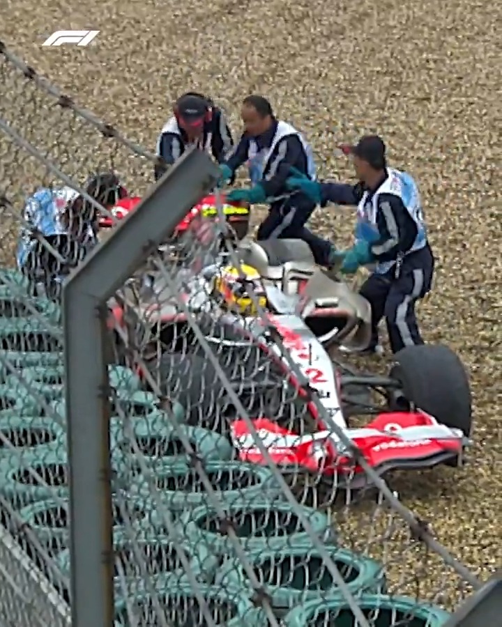 There has never been a rookie champion in Formula 1. But it was so agonisingly close to happening back in 2007... 💔 #F1 #ChineseGP