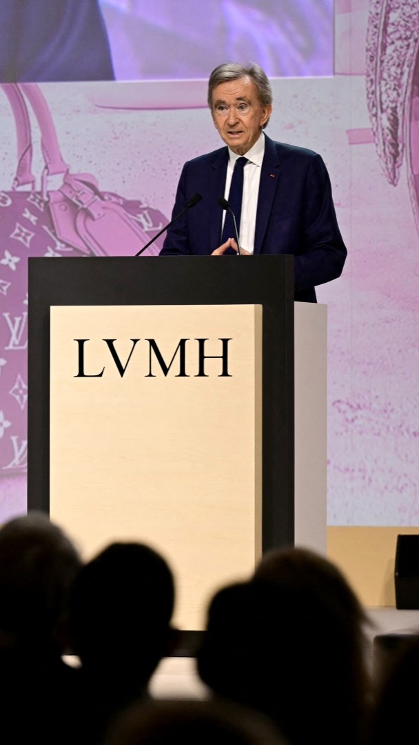 « Persistence » When Bernard Arnault was asked for business advice at the LVMH Annual General Meeting $MC $RMS $LVMH