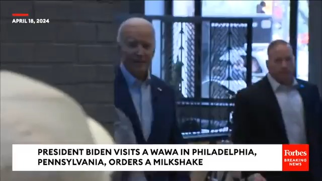 BREAKING: Biden's trip to Wawa today was completely staged Even the 'tip' to the cashier was pre-planned out And it got caught on tape How dare Biden disrespect Wawa!