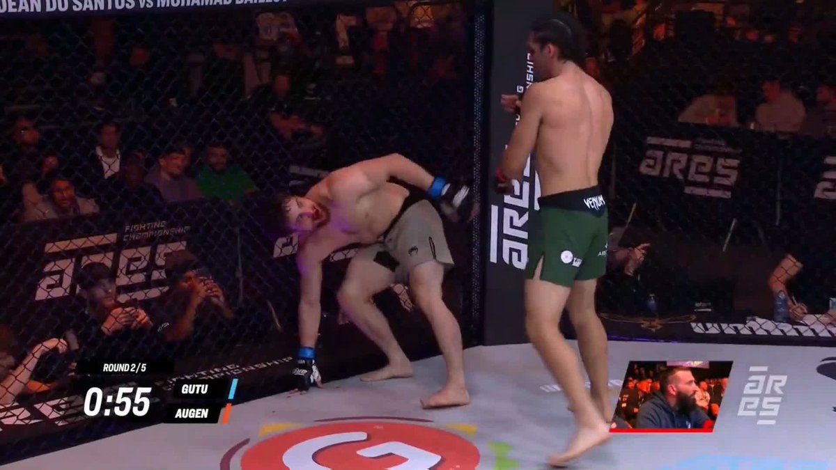 Perfect timing on that kick #ARES20