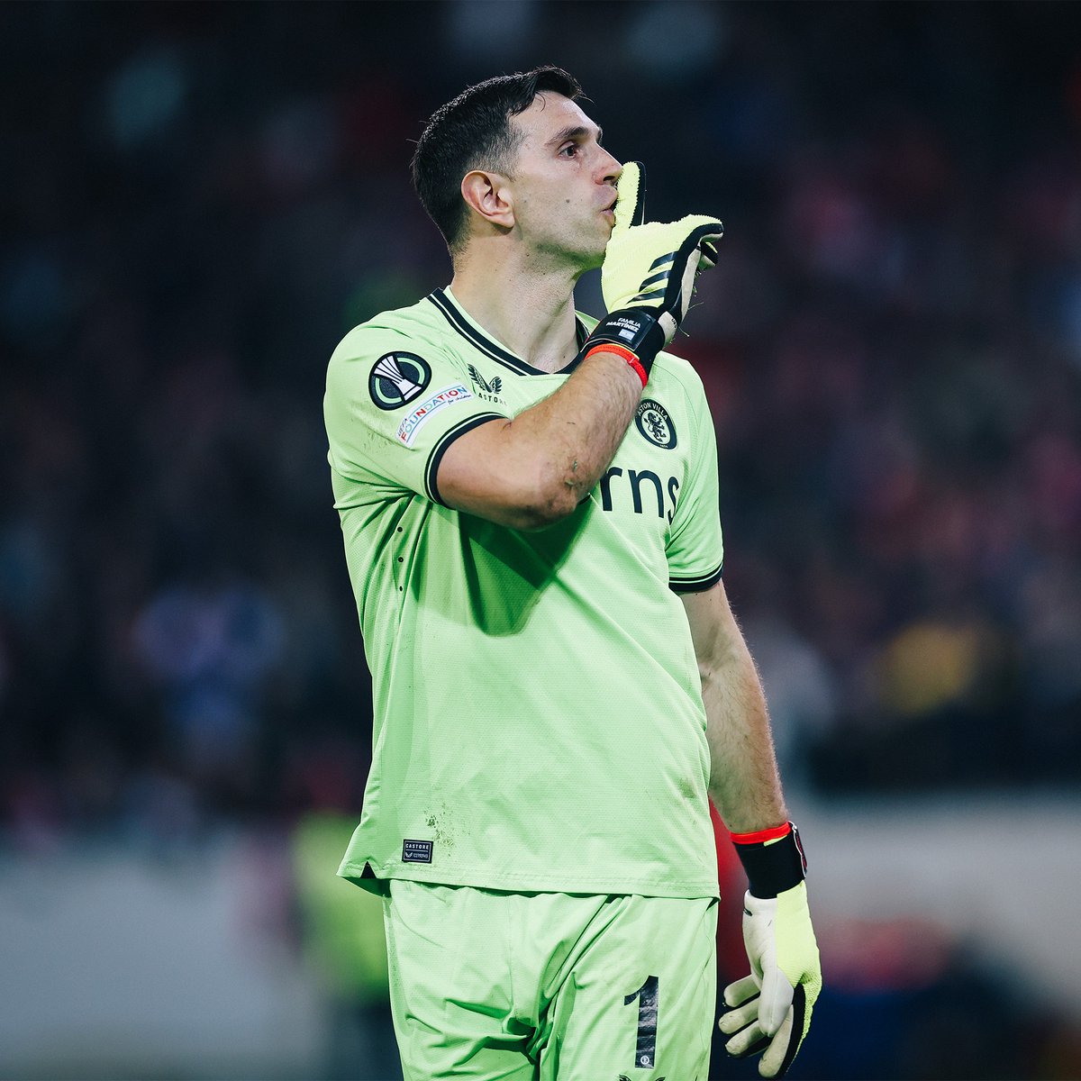 Emi Martínez: "I love this football club, playing a semi-final is something incredible. "We want to go all the way." 😤
