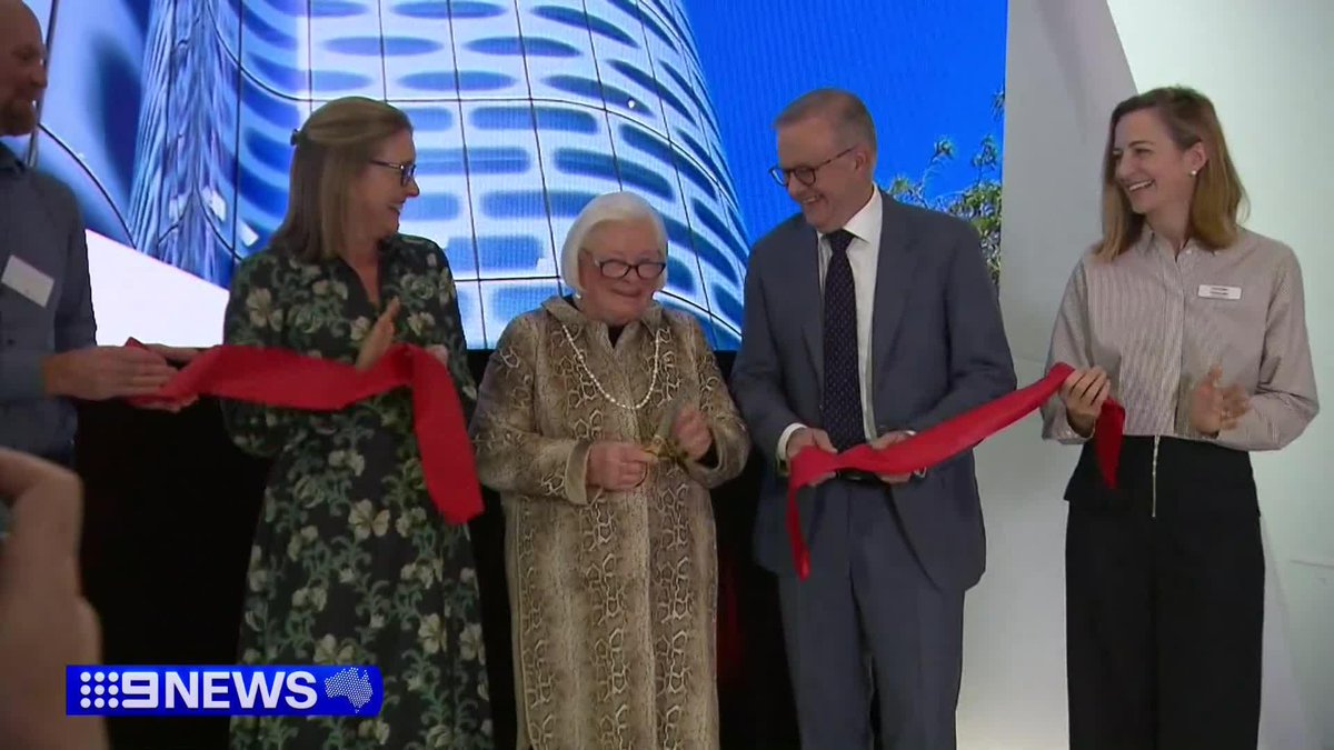 Billionaire philanthropists Paula and Lindsay Fox, along with the Prime Minister, have opened a new world-class melanoma centre in Melbourne. The family matriarch's vision and donation promises to revolutionise skin cancer treatment. Emily Rice #9News