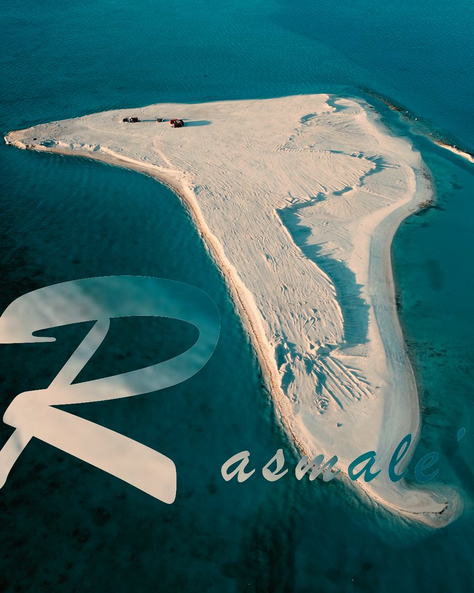 ‼️My God. #MuizzuSpeed & #Fushidhiggarufalhu exposed by fearless Adhadhu journalist directly from site, thank God Maldives National Defence Force didn’t see/catch his team. Truly phenomenal🔥 Project stopped, major soil erosion happening, double work/cost expected.