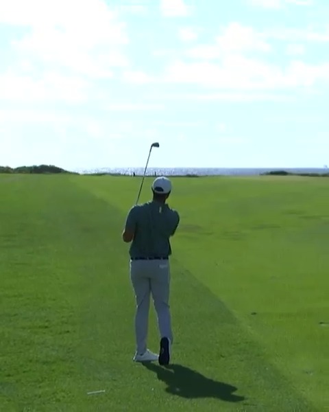 Dropping it in close 👌 Solo leader @WesleyBryanGolf makes his third birdie of the day coraleschamp.