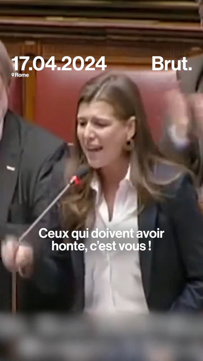 "Vous devriez juste avoir honte ! C'est nous, les femmes, qui choisissons ce que nous voulons dans notre vie, que ce soit être mère ou ne pas l'être."