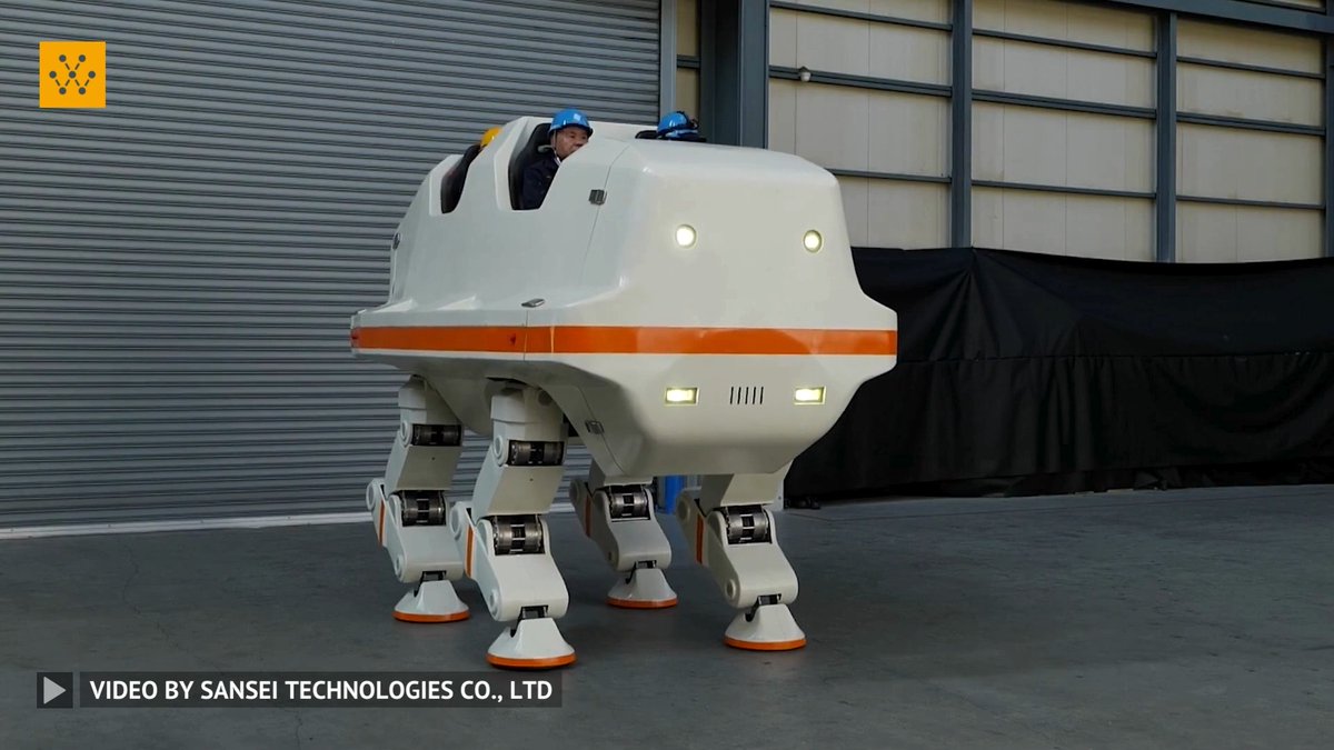 SR-02 is a quadrupedal ride that can carry four people, and has the robot control system V-Sido incorporated. The prototype aircraft currently being developed has a total length of approximately 3.4 meters, a total width of approximately 1.6 meters, Credit: Sansei Technologies