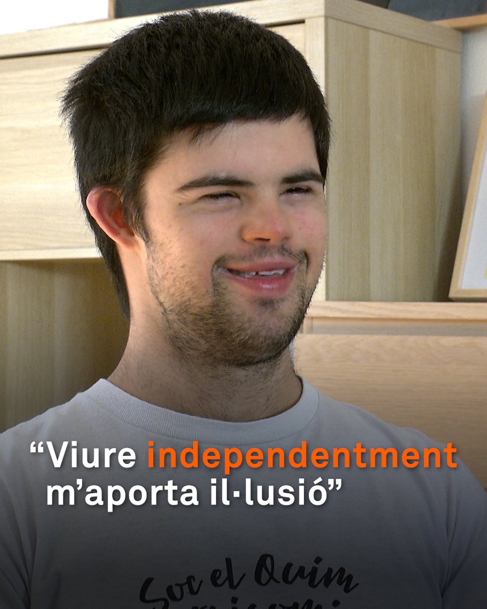 “No m'agrada la sobreprotecció ni la condescendència.” El Quim té síndrome de Down i reivindica les capacitats de les persones amb discapacitat intel·lectual. Comparteix pis a Lleida i ha creat un canal de YouTube i un de TikTok per trencar prejudicis