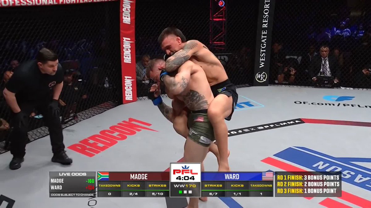 STANDING REAR NAKED CHOKE FOR THE MAGIC MAN!!! 6 POINTS! #PFLRegularSeason LIVE NOW 🇺🇸ESPN+ 🌎