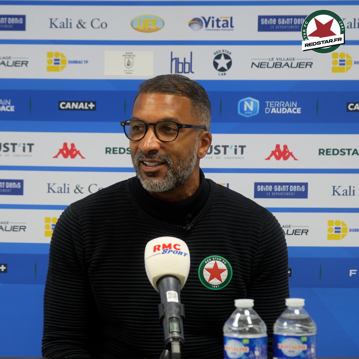 🎙️ "C'est un grand moment ! [...] Les joueurs doivent comprendre qu'ils ont réalisé quelque chose d'extraordinaire et qu'ils doivent se donner les moyens d'aller au très haut niveau en continuant à travailler car on ne va pas les lâcher jusqu'au 18 mai." Habib Beye après #REDDFCO