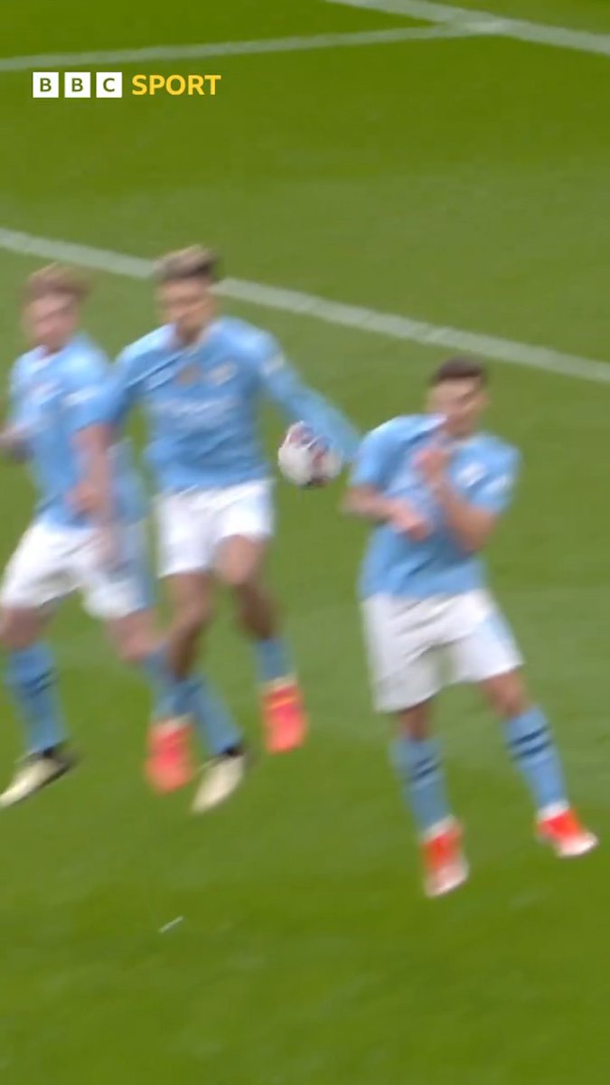 Did Manchester City get away with one here? 🤔 #BBCFootball #FACup #MCICHE