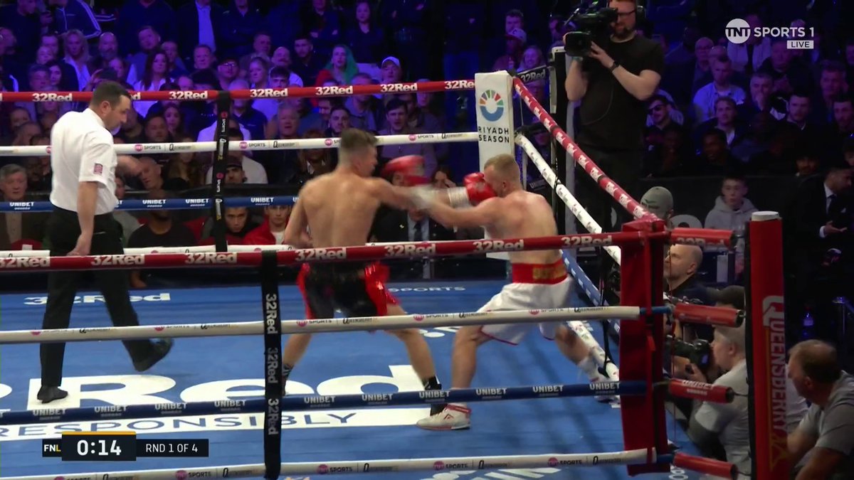 Billy Adams wastes no time getting after it, finishing strong in the opening round 😤 #FightNight
