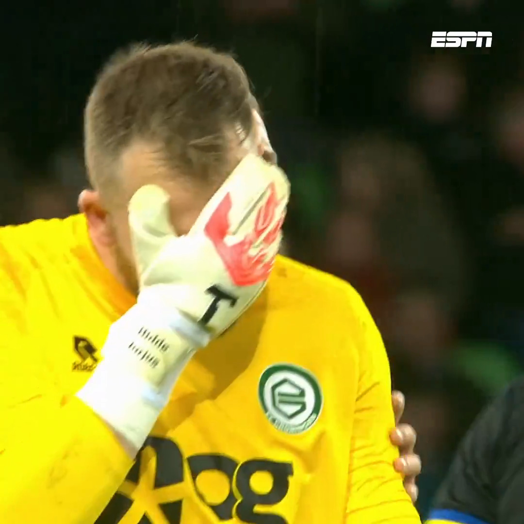 🟥🧤 Hidde Jurjus krijgt rood en mist volgende week de topper tegen Willem II 👀 #grocam