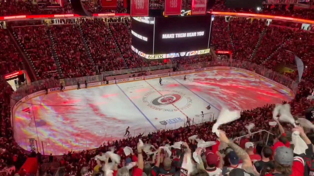 THE LOUDEST HOUSE IN THE NHL 🚨