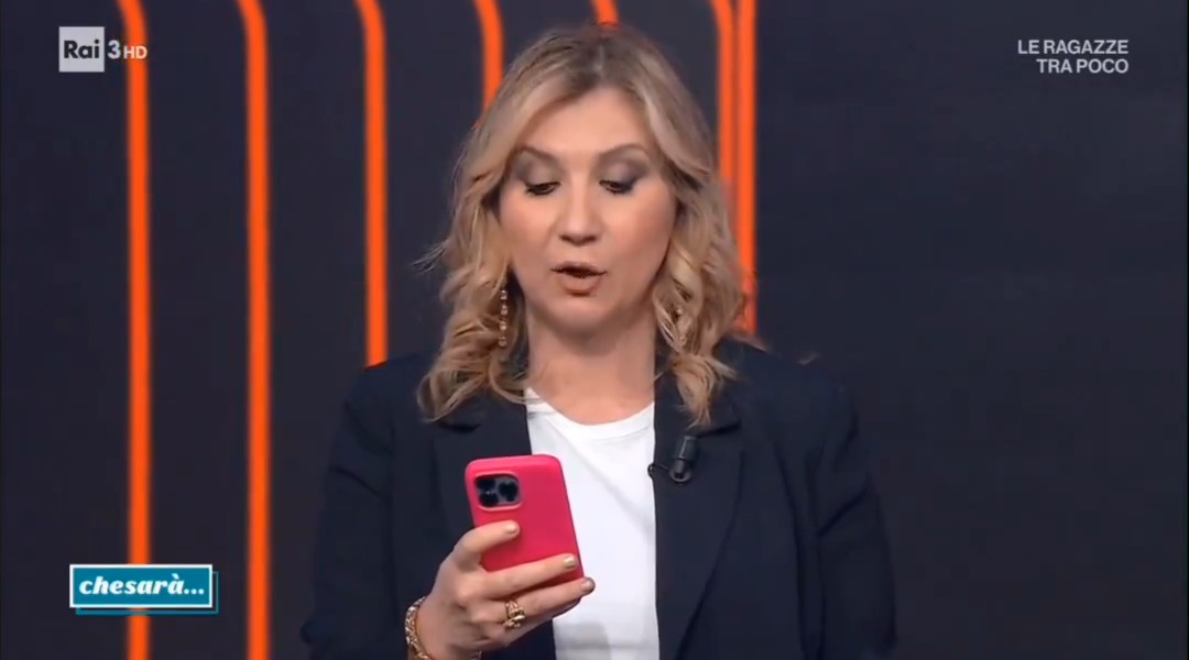 dopo aver letto il monologo di scurati in diretta, dando una lezione di verità coraggio e giornalismo, ha comunicato immediatamente pure la risposta al post della meloni. ha fatto vincere la democrazia e la costituzione. #SerenaBortone grazie sempre♥️