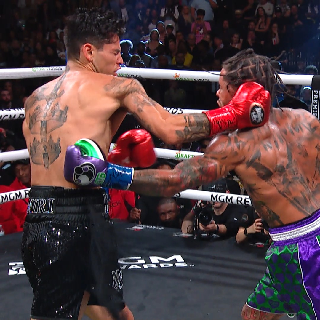 Tank Davis made easy work of Ryan Garcia. There's levels to this shit #Boxing