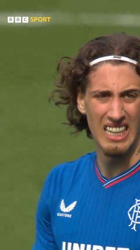 🗣️'I have got no idea what he's trying to do!' A moment to forget for Fabio Silva 🫣 #BBCFootball #ScottishCup