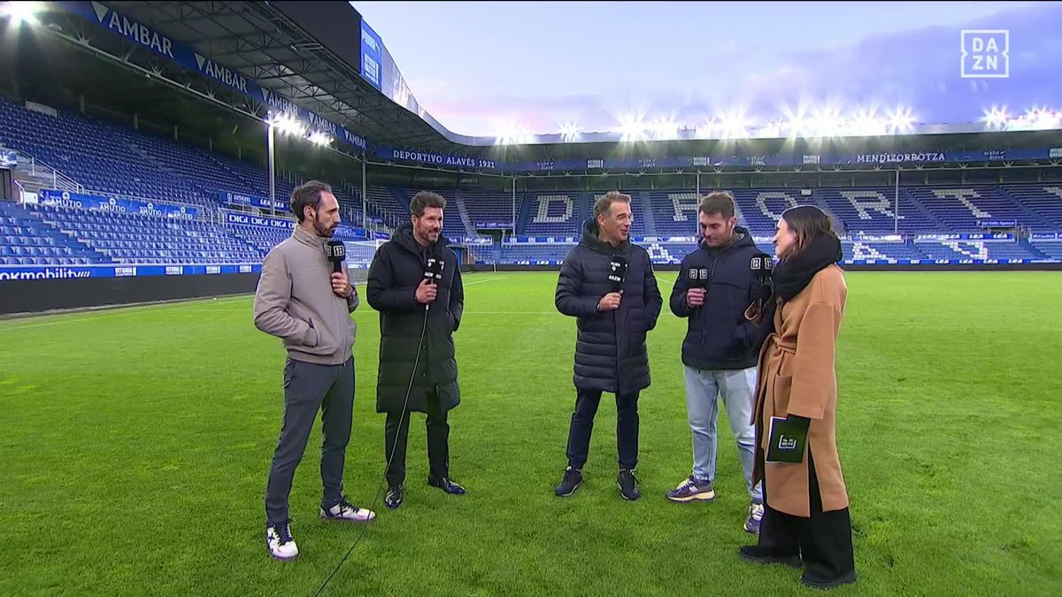 Giuliano Simeone debutó de titular con el Deportivo Alavés tras su grave lesión y así hablaban de él Luis Garcia Plaza y Diego Pablo Simeone 🤩 "Estoy orgulloso de él, nunca baja los brazos" #LALIGAenDAZN ⚽️