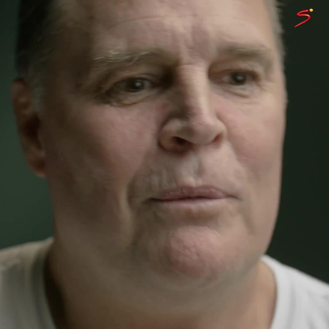 If ever you find yourself doubting why Rassie was awarded a doctorate, watch this video and listen to his words 👏🧠 #ChasingTheSun2