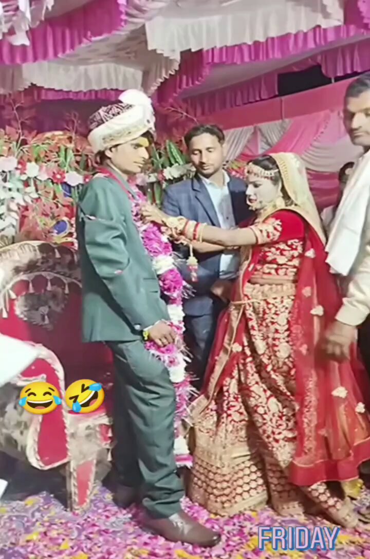 सरकारी दूल्हे को कमजोर ना समझें 🤣🤣🤣 Donot underestimate the power ......😅😅