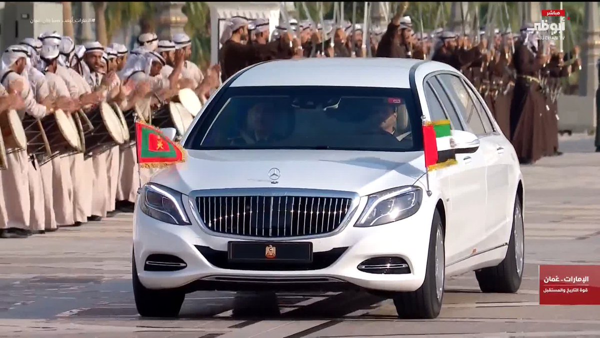 | هكذا استقبلت الإمارات ضيفها الكبير | استقبال راقي فخم ومهيب يؤكد علاقة تاريخية علاقة راسخة علاقة محبة وشراكة بين قيادتين وشعبين شقيقين 🇴🇲❤️🇦🇪 #الإمارات_تُرحب_بسلطان_عُمان