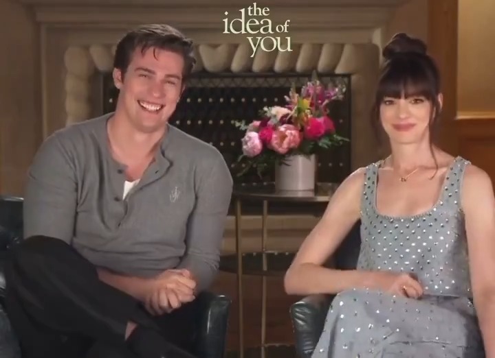 Anne Hathaway's reaction to Leandro Trossard's goal for Arsenal at the start of an interview this weekend is priceless 😂 🎥 Lauren Veneziani