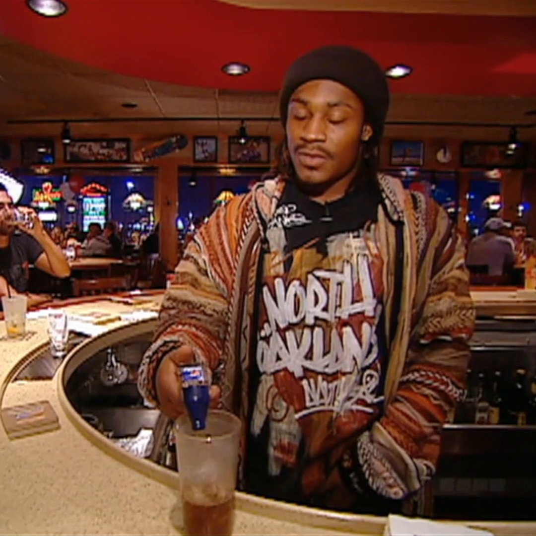 Marshawn Lynch is a Seahawks legend BUT one of his best videos ever was when he was in Buffalo. He spent most of his time at Applebees and Dave & Buster 🤣 Happy Birthday Beast Mode!