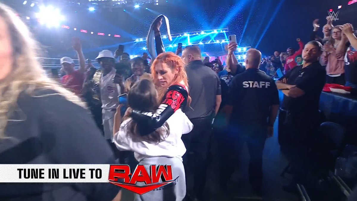 BECKY LYNCH is your newwww Women's World Champion! #WWERaw