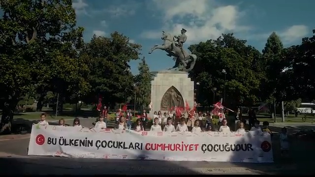 Atatürk'ün izinde, yarınların ışığı, güçlü geleceklerin mimarları tüm çocuklarımızın 23 Nisan Ulusal Egemenlik ve Çocuk Bayramı kutlu olsun! 🇹🇷 Bu Ülkenin Çocukları Cumhuriyet Çocuğudur! ❤️🤍 #Samsunspor #23NisanUlusalEgemenlikveÇocukBayramı