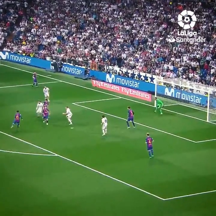 Lionel Messi'nin El Clasico'daki ikonik gol sevincinin üstünden 7 yıl geçti.