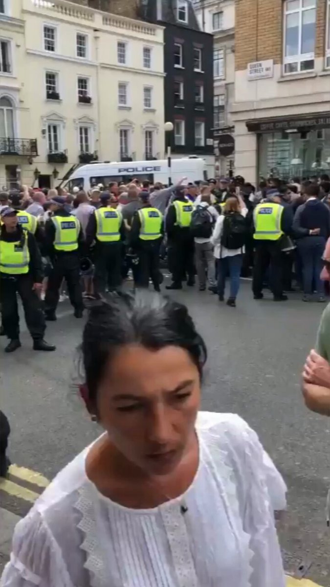 “Allah, Allah, who f*ck is Allah”, shout British patriots.