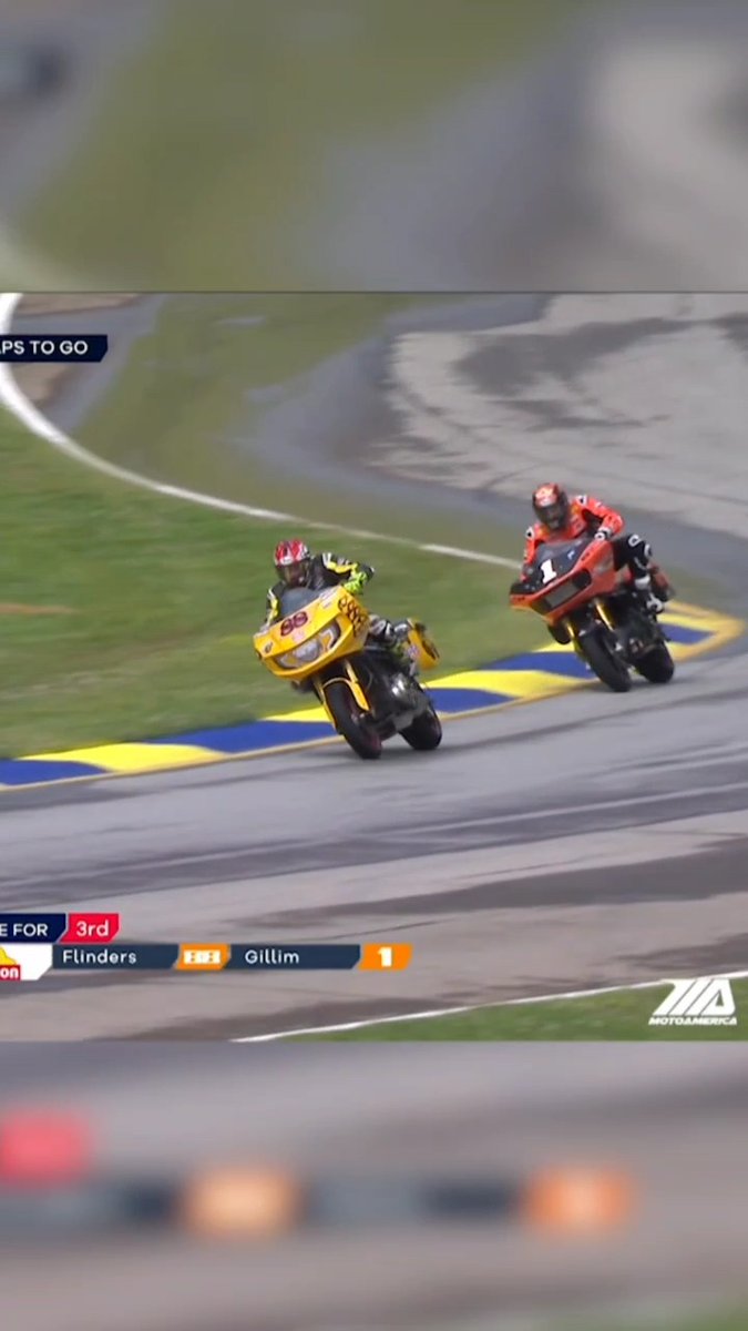 Aye aye aye aye Max! 😳 An incredible save that helped secure a place on the podium for Max Flinders #88 during Mission Foods 🌮 King Of The Baggers race 2 at Michelin Raceway Road Atlanta. #MotoAmerica #KingOfTheBaggers #Race #IndianChallenger