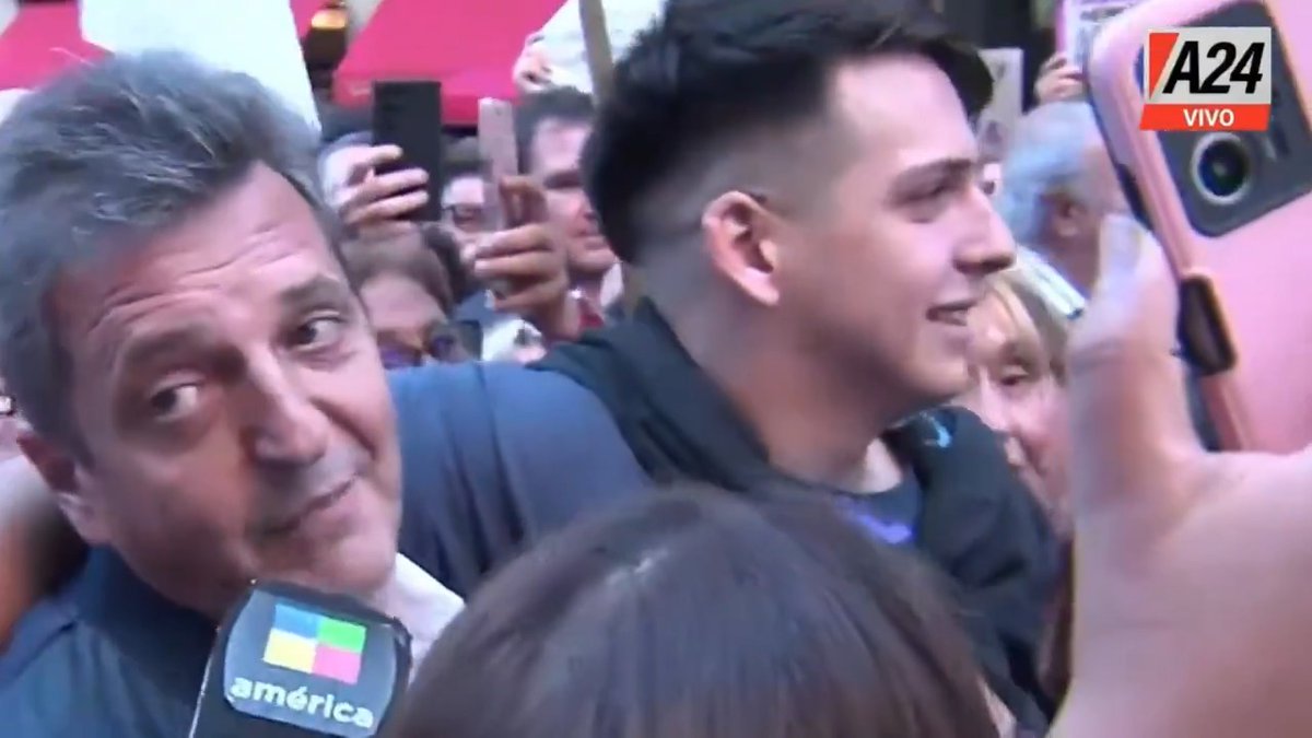 "Massa": Por su participación en la #MarchaUniversitaria