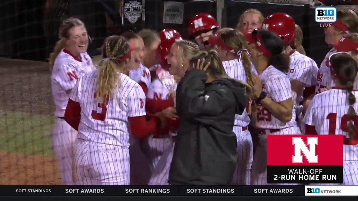 That. Just. Happened. Back-to-back walk-offs. This one brought to you by Ava Bredwell! 🫡